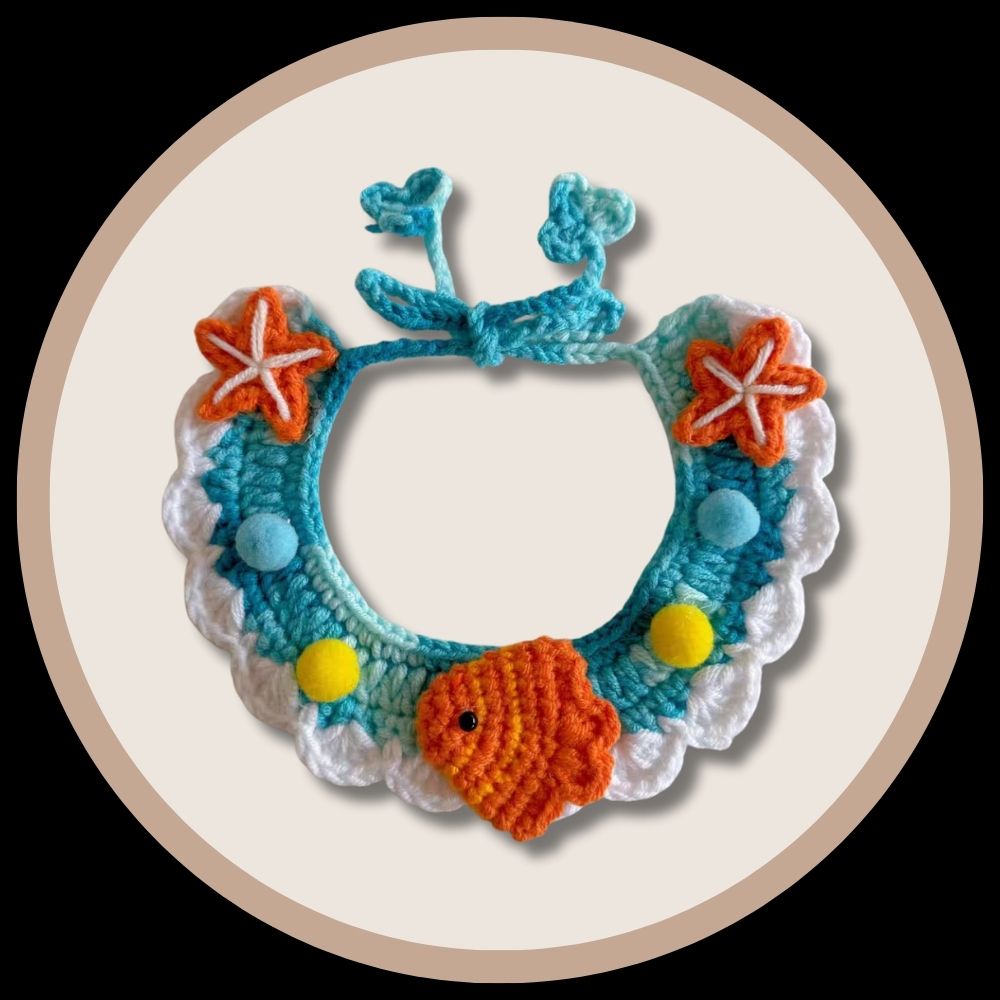 HAND-KNITTED COLLARS